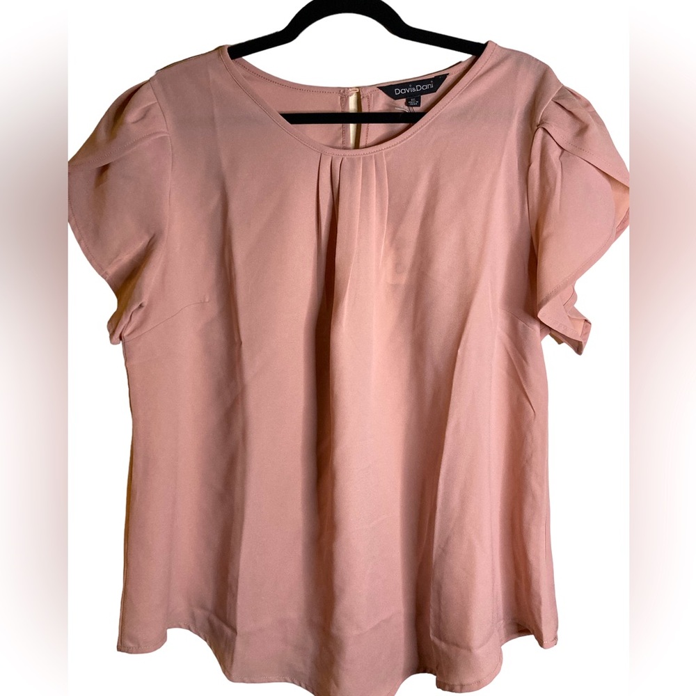 Davis & Dani blush pink blouse